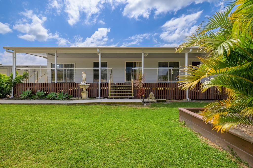 40 NAUTILUS DR, COOLOOLA COVE, QLD 4580