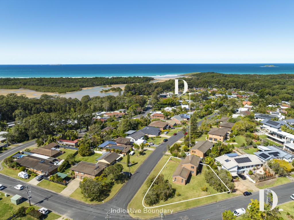 2 Dawn Dr, Moonee Beach, NSW 2450