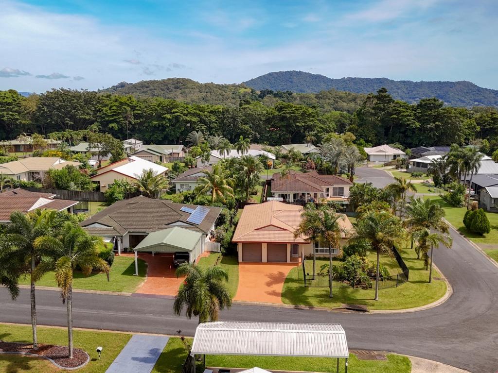 7 Grimes Cl, Kanimbla, QLD 4870