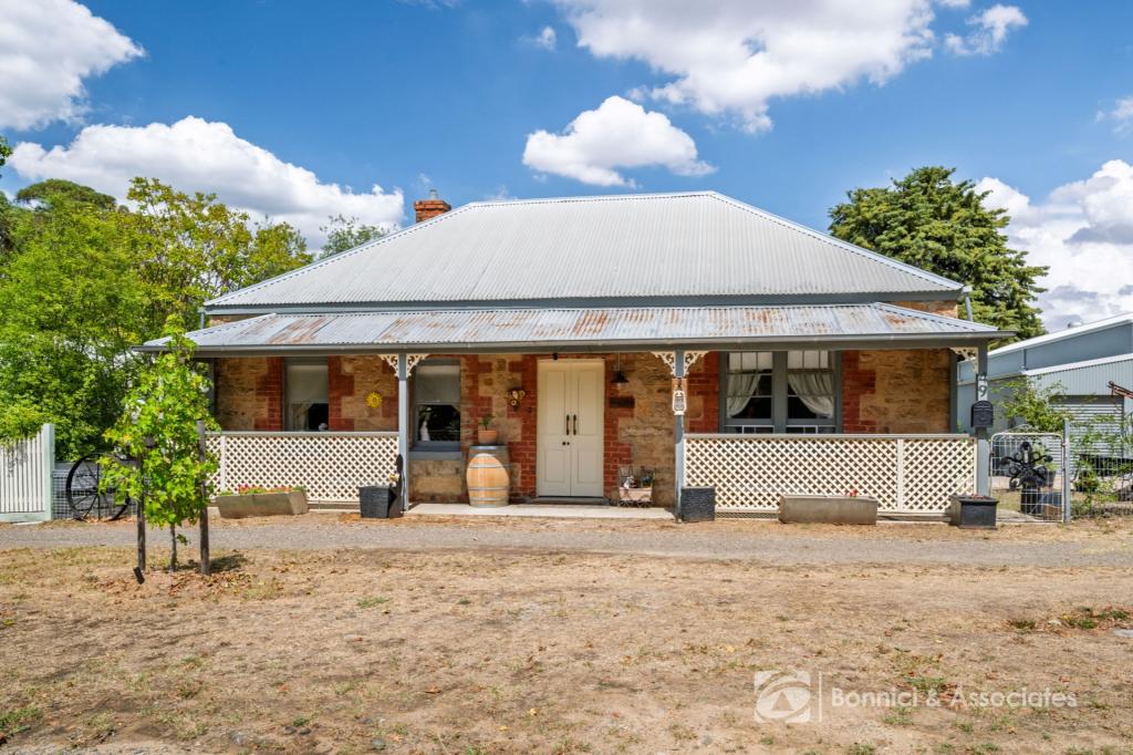 49 Bridge Rd, Beechworth, VIC 3747