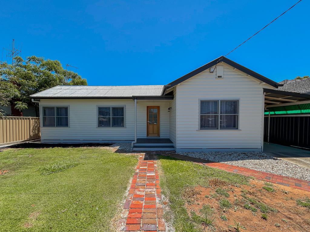 18 Cullen St, Kerang, VIC 3579