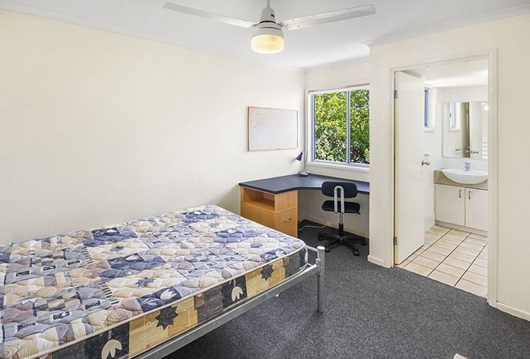 ROOM 4 - 85/8 VARSITYVIEW CT, SIPPY DOWNS, QLD 4556