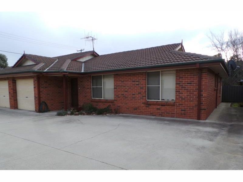 2/97 Piper St, Bathurst, NSW 2795