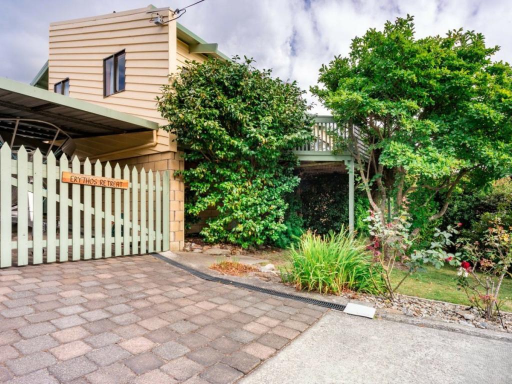 10 Erythos Gr, St Helens, TAS 7216