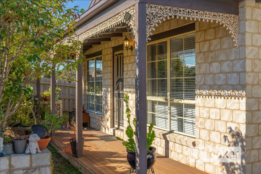61 Stirling Dr, Lakes Entrance, VIC 3909