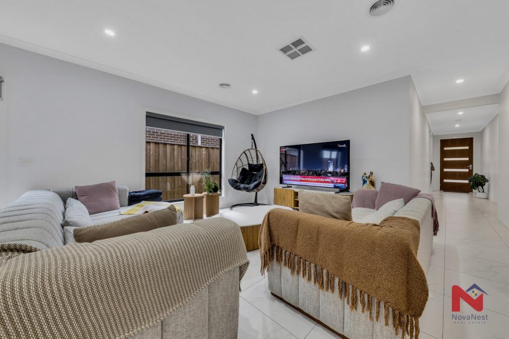 22 Slinky St, Deanside, VIC 3336