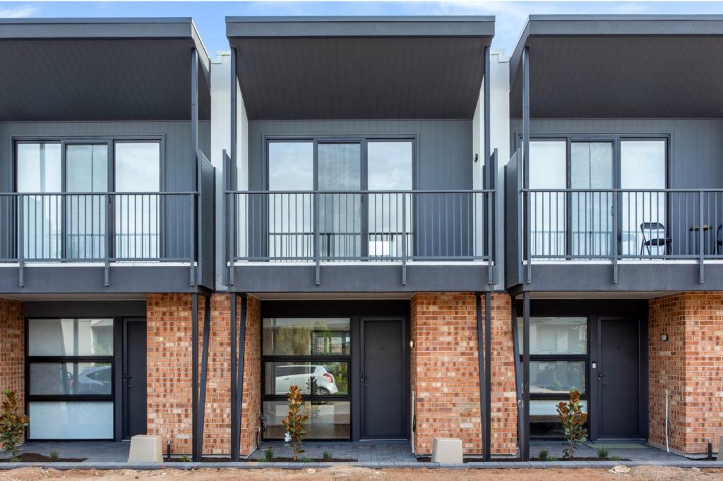 8a Barry Dr, Findon, SA 5023