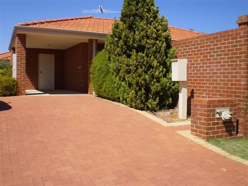 2/8 FALLOW CRES, SPEARWOOD, WA 6163