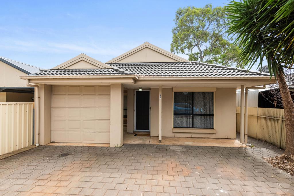 42 Kesters Rd, Para Hills West, SA 5096