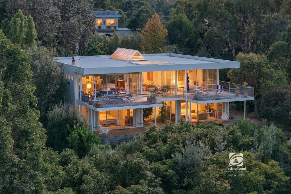 6 Lake Gr, Metung, VIC 3904