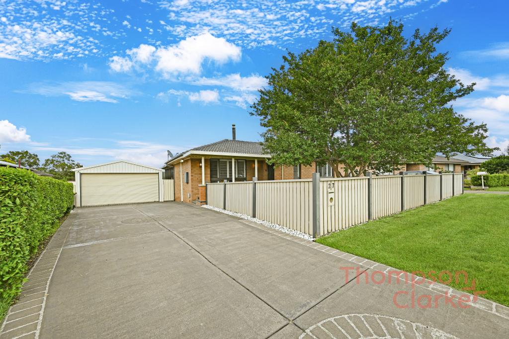 27 Clayton Cres, Rutherford, NSW 2320