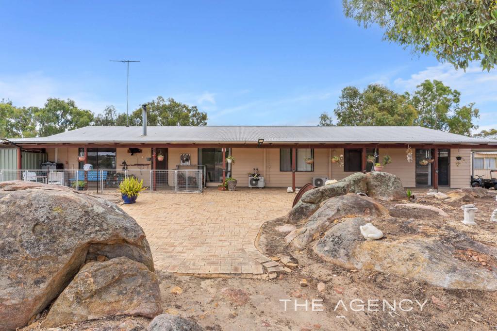 64 Avro Anson Rd, Mokine, WA 6401