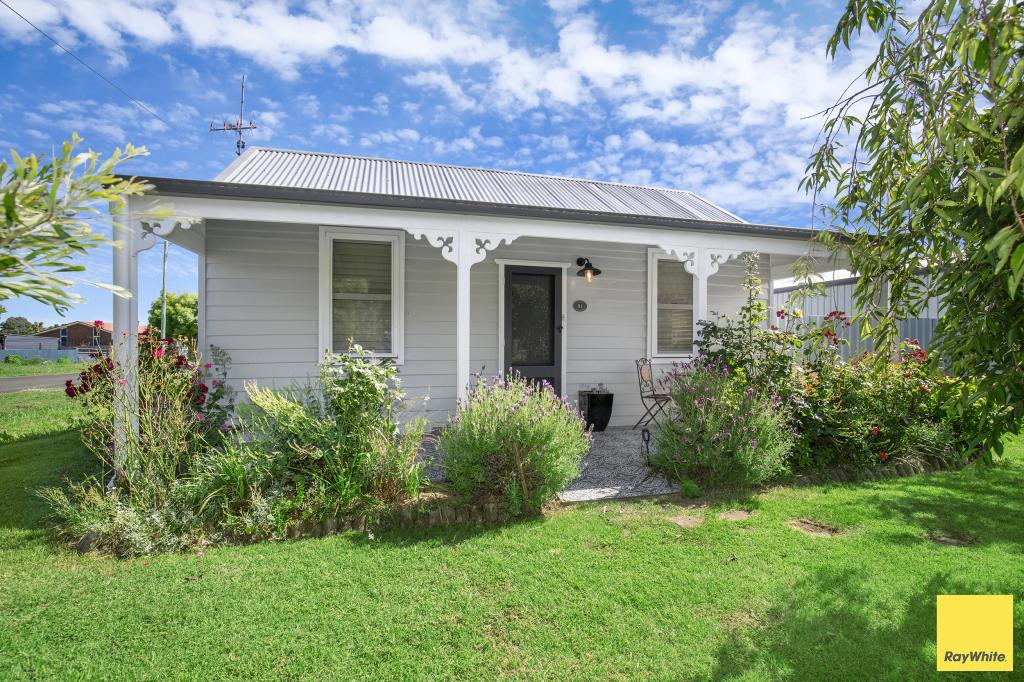 81 Ollera St, Guyra, NSW 2365