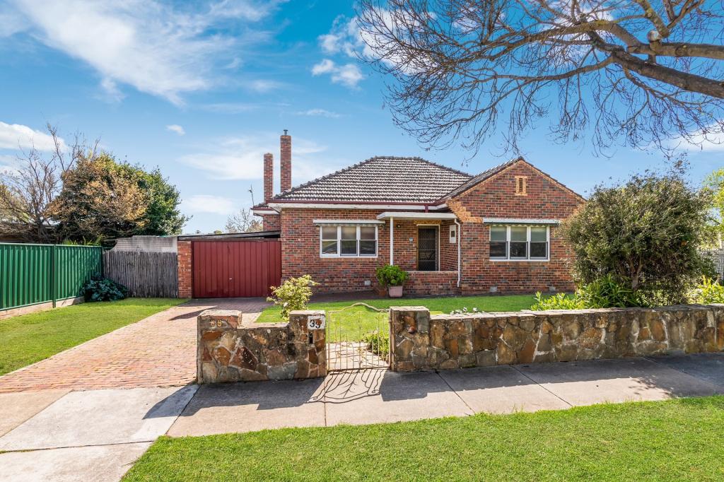 35 Ellis St, Flora Hill, VIC 3550