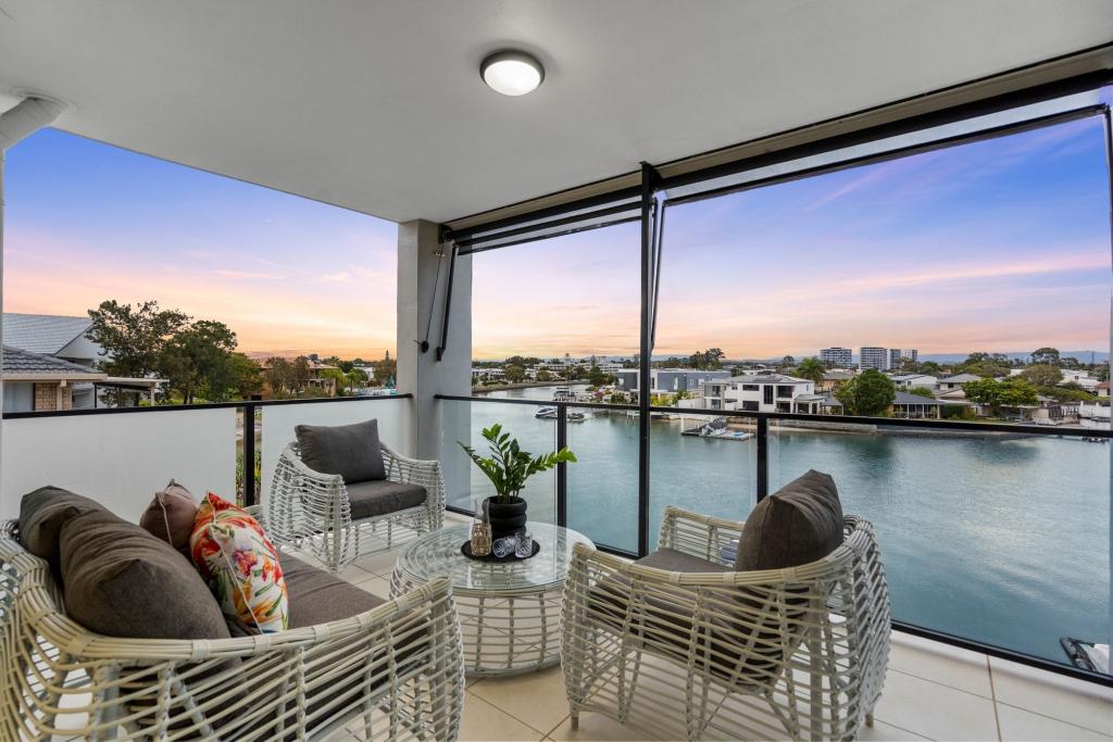 8/22 Back St, Biggera Waters, QLD 4216