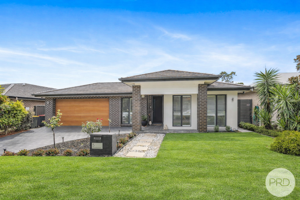 5 Seaside Bvd, Fern Bay, NSW 2295