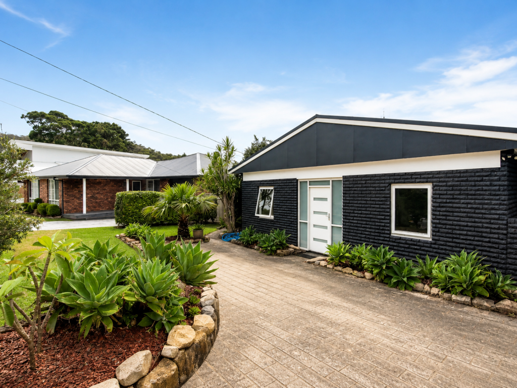 17 Karloo Rd, Umina Beach, NSW 2257