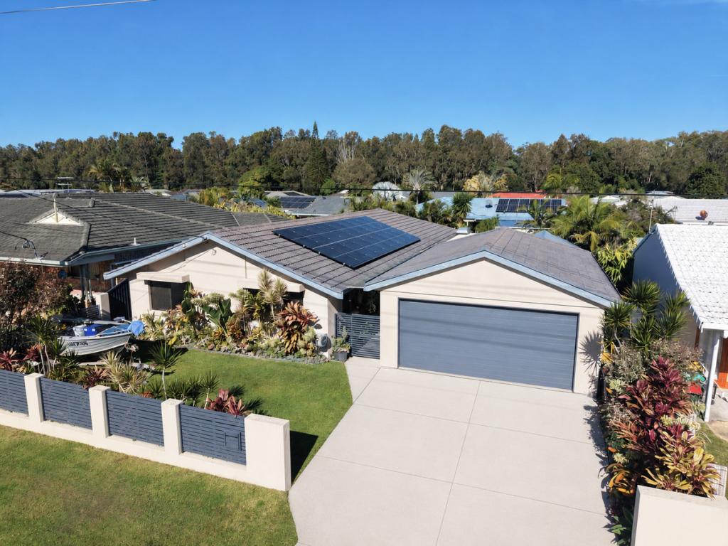 174 Yamba Rd, Yamba, NSW 2464