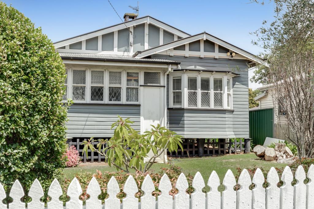 42 Dunne St, Harristown, QLD 4350