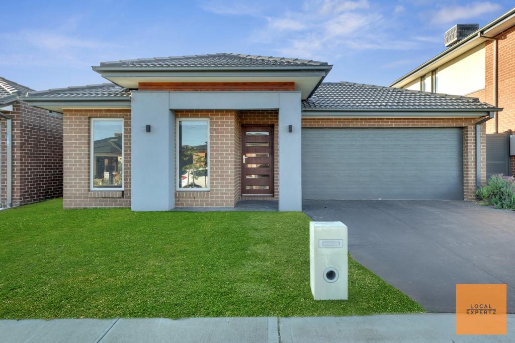 11 FLAME ST, TARNEIT, VIC 3029