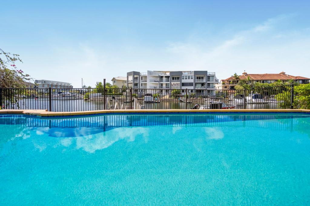 5/79 BAYVIEW ST, RUNAWAY BAY, QLD 4216