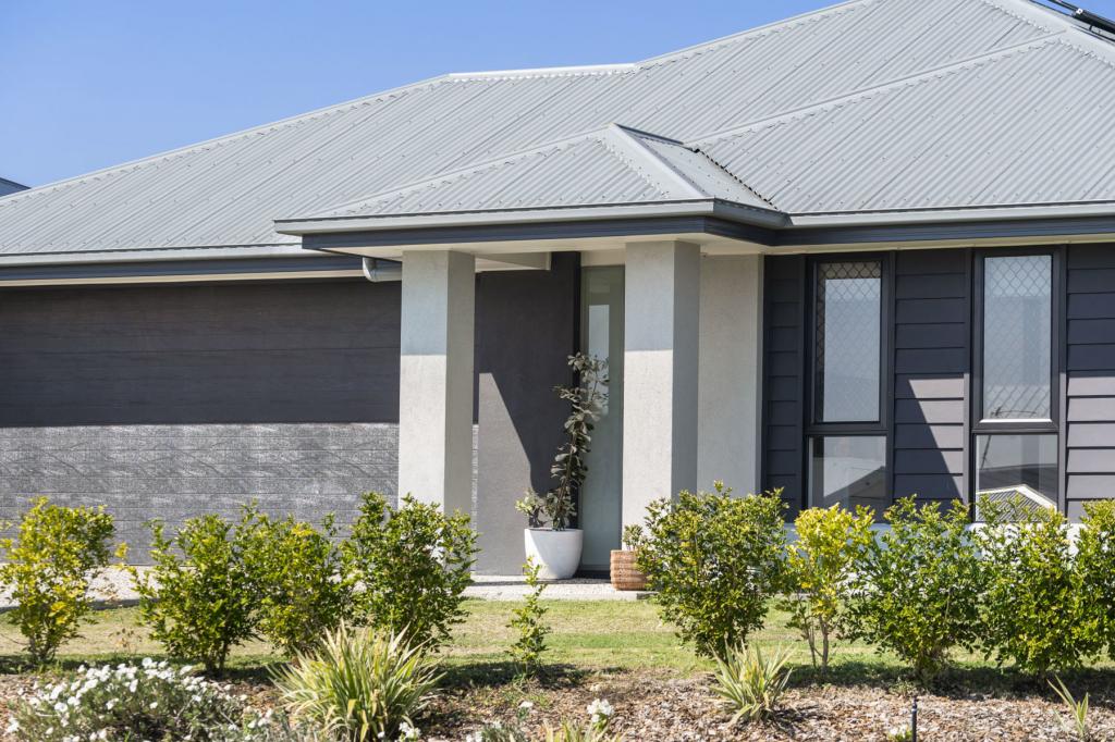 1 Whitewood Way, Cotswold Hills, QLD 4350