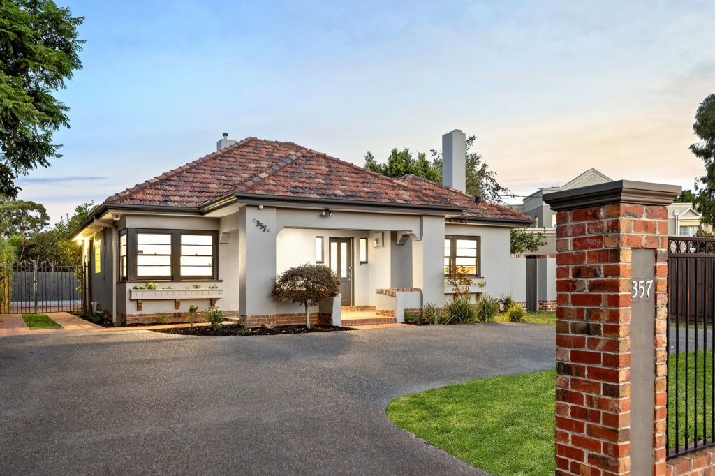 357 Warrigal Rd, Burwood, VIC 3125