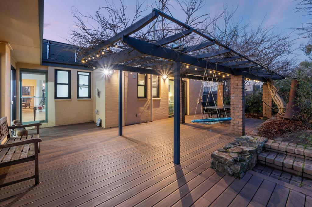 13 Belconnen Way, Weetangera, ACT 2614