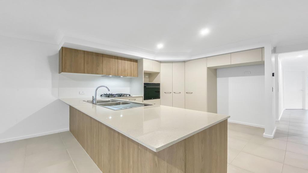 18 Davis Cres, Caerleon, NSW 2850