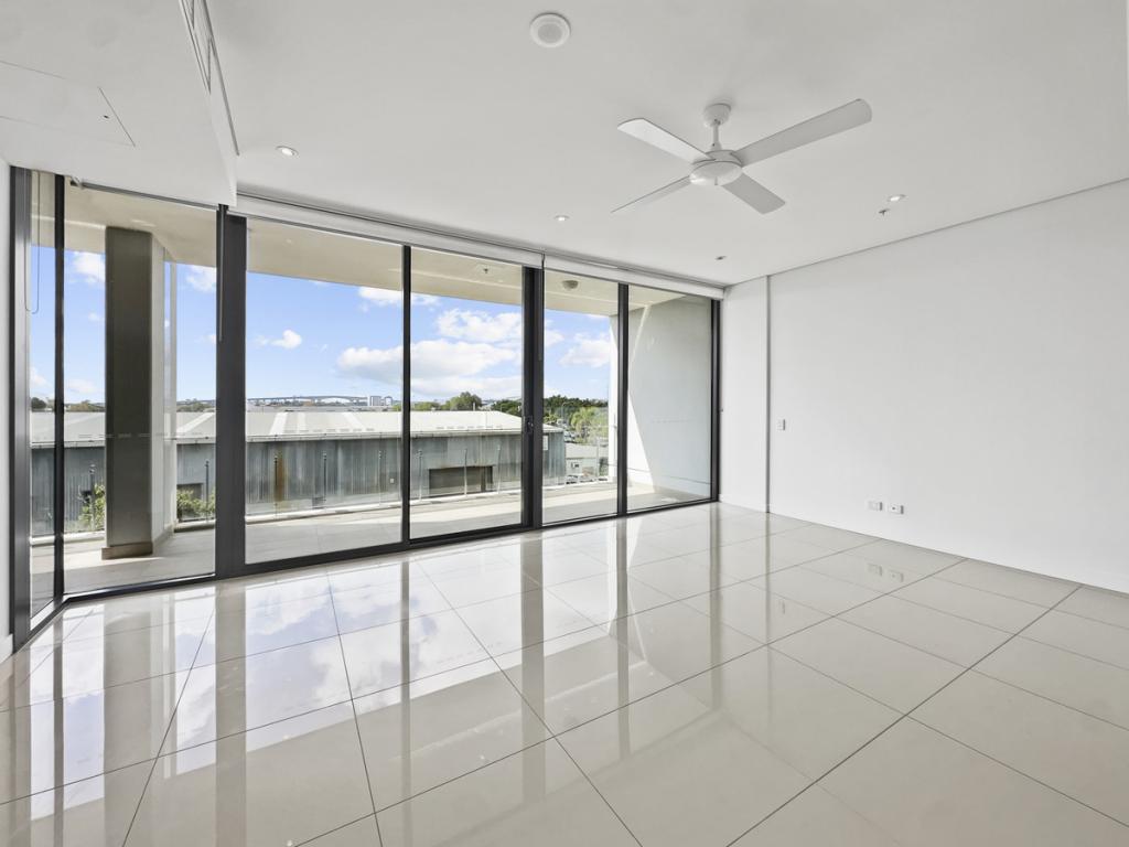 Type E/37 Finnegan St, Hamilton, QLD 4007