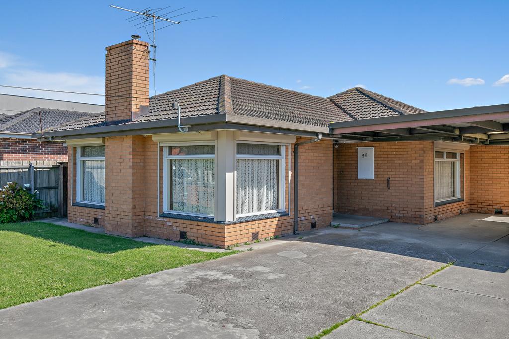 35 Ginifer Ave, Altona North, VIC 3025