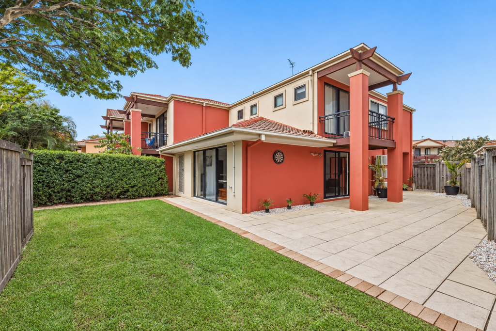 8/302 Christine Ave, Varsity Lakes, QLD 4227