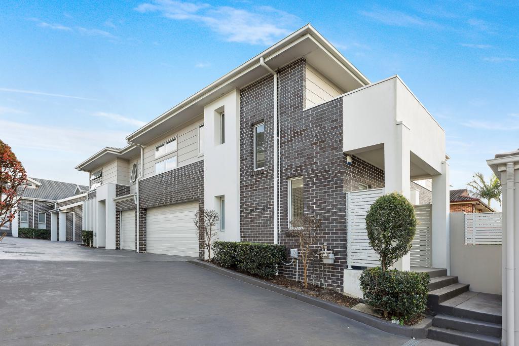 2/117 Stoddart St, Roselands, NSW 2196