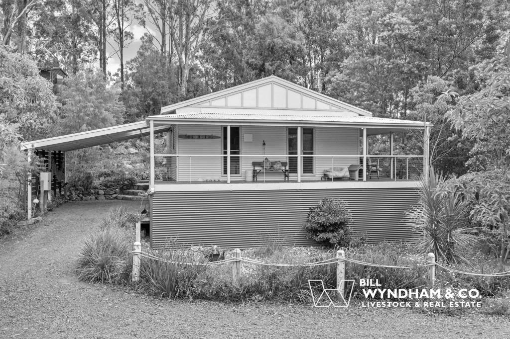 12b Banool Cl, Metung, VIC 3904