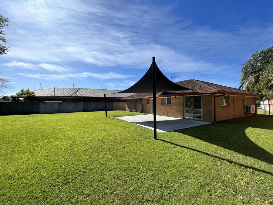 16 Kavieng Cres, Runaway Bay, QLD 4216