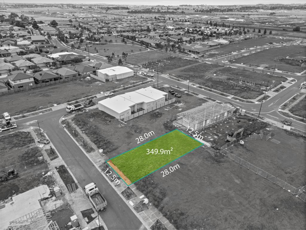 34 Dugan St, Thornhill Park, VIC 3335