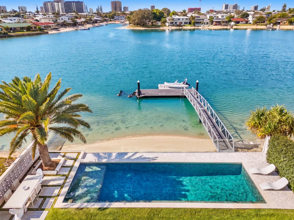 160 Mallawa Dr, Palm Beach, QLD 4221