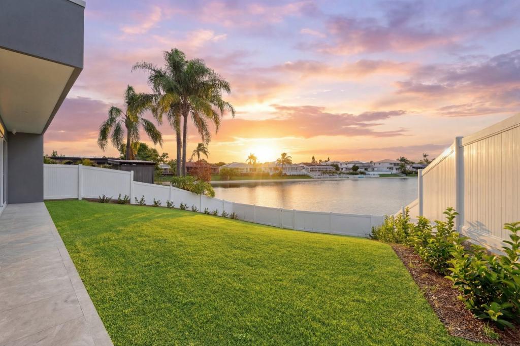 3 Tannah Ct, Broadbeach Waters, QLD 4218