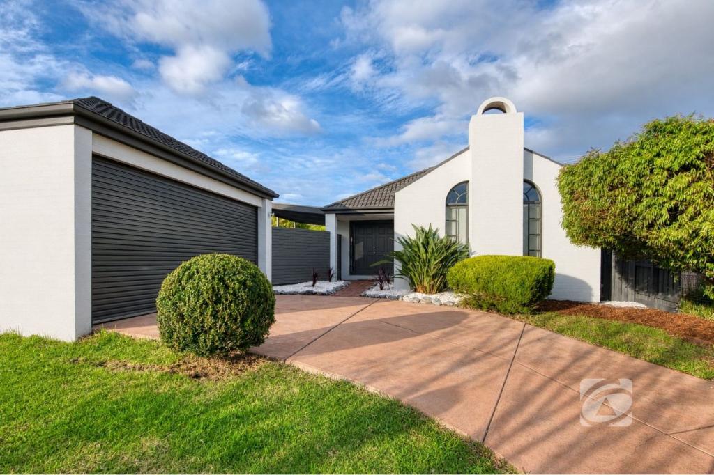 24 CHIRNSIDE RD, BERWICK, VIC 3806