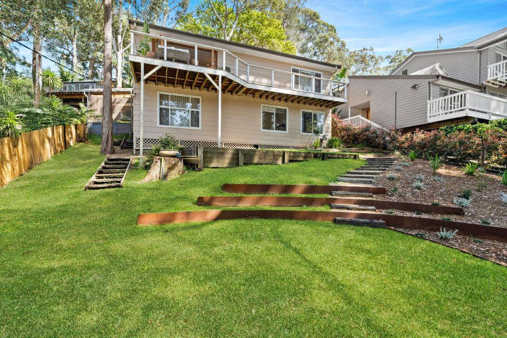 4 Harcourt Pl, North Avoca, NSW 2260