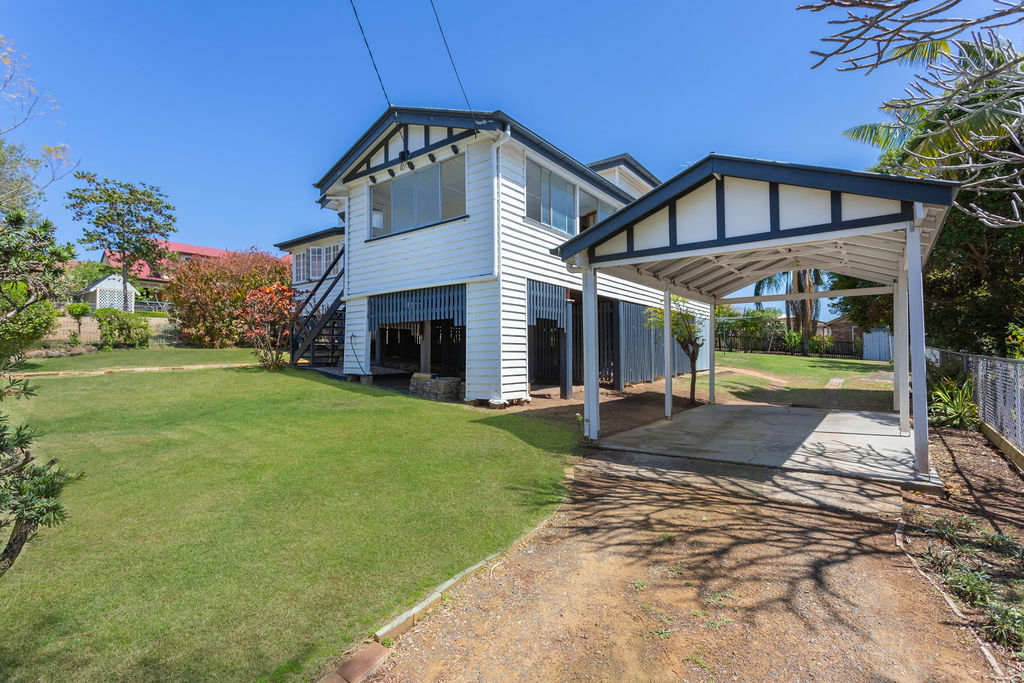 17 French St, Booval, QLD 4304