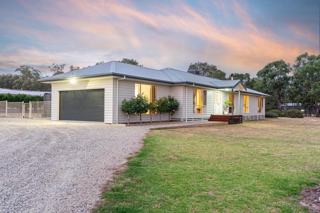 110 Thomas St, Gerogery, NSW 2642