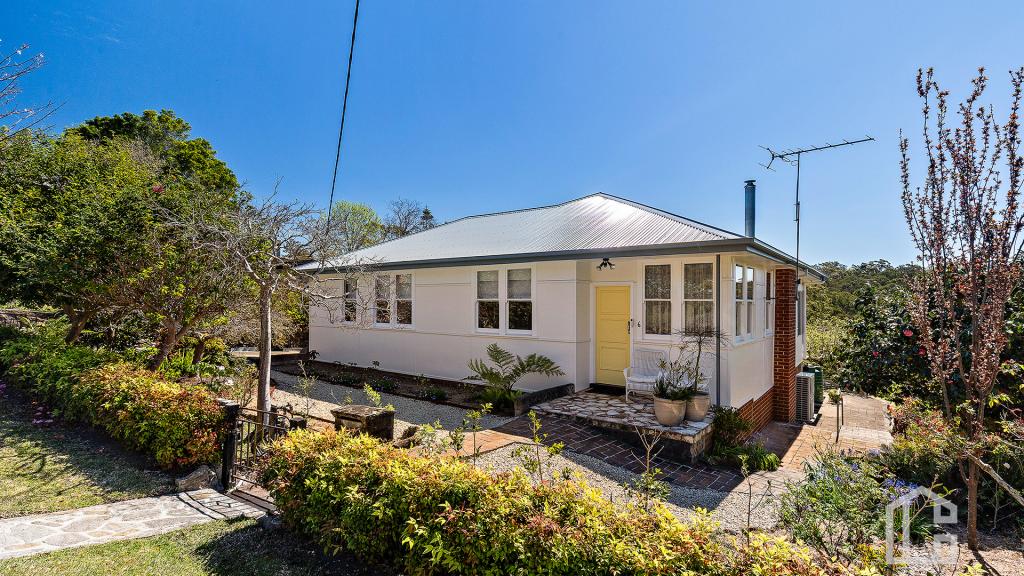 6 Russell Ave, Faulconbridge, NSW 2776