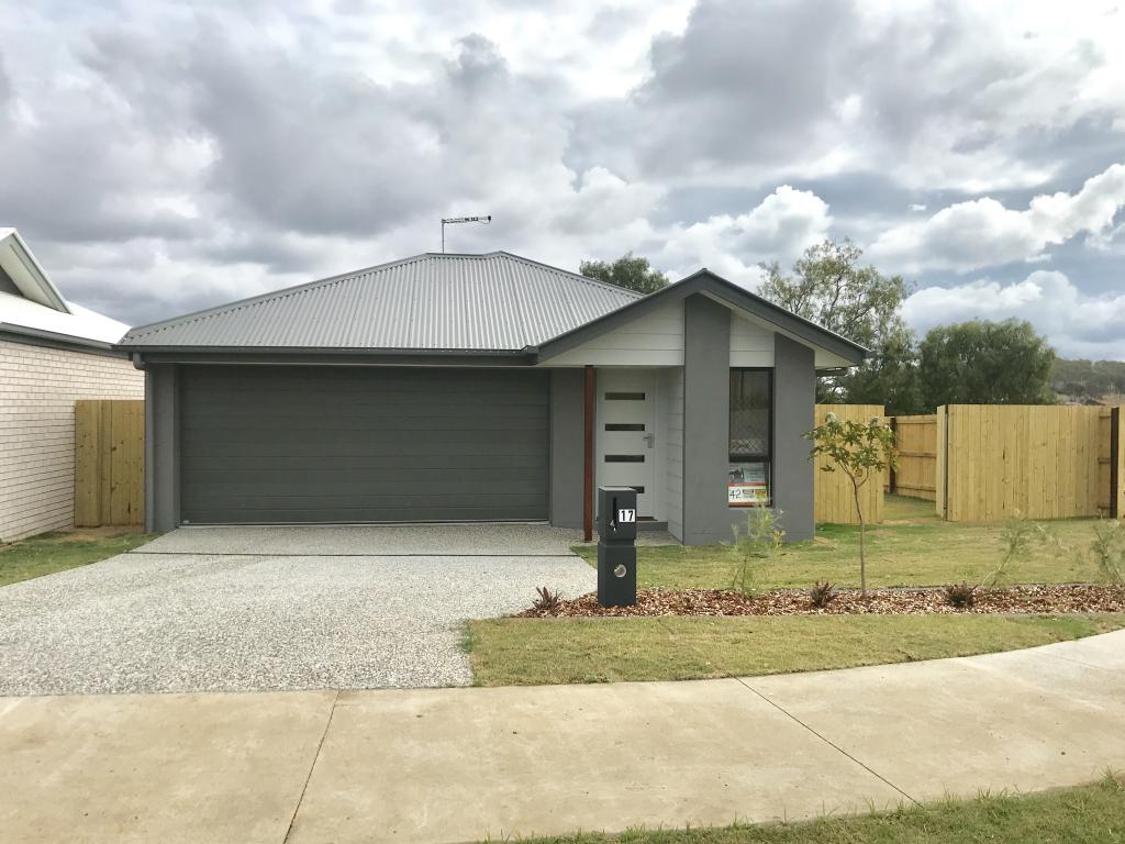 17 Gains Pl, Glenvale, QLD 4350