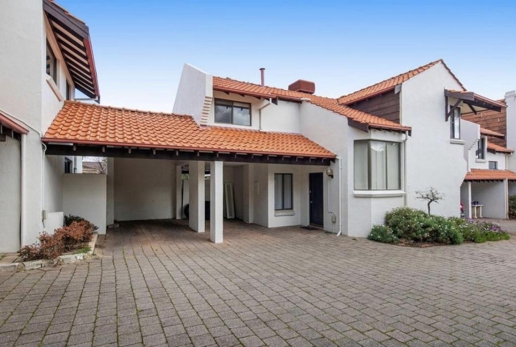 2/52 Robert St, Como, WA 6152