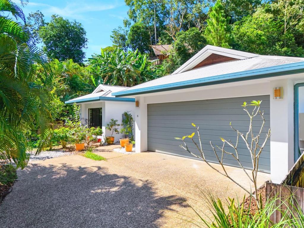 15 William Hickey St, Redlynch, QLD 4870
