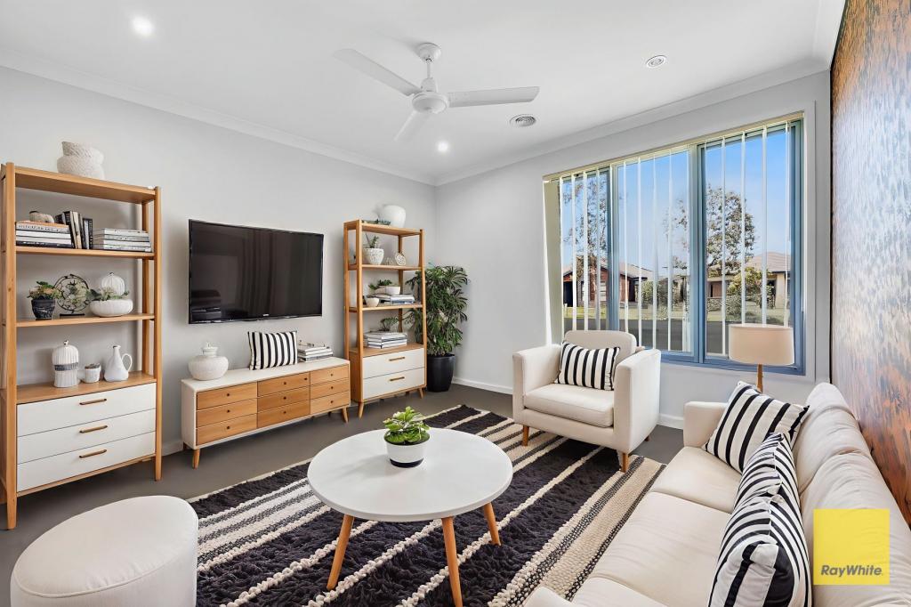 35 WESTONBURY DR, TRUGANINA, VIC 3029