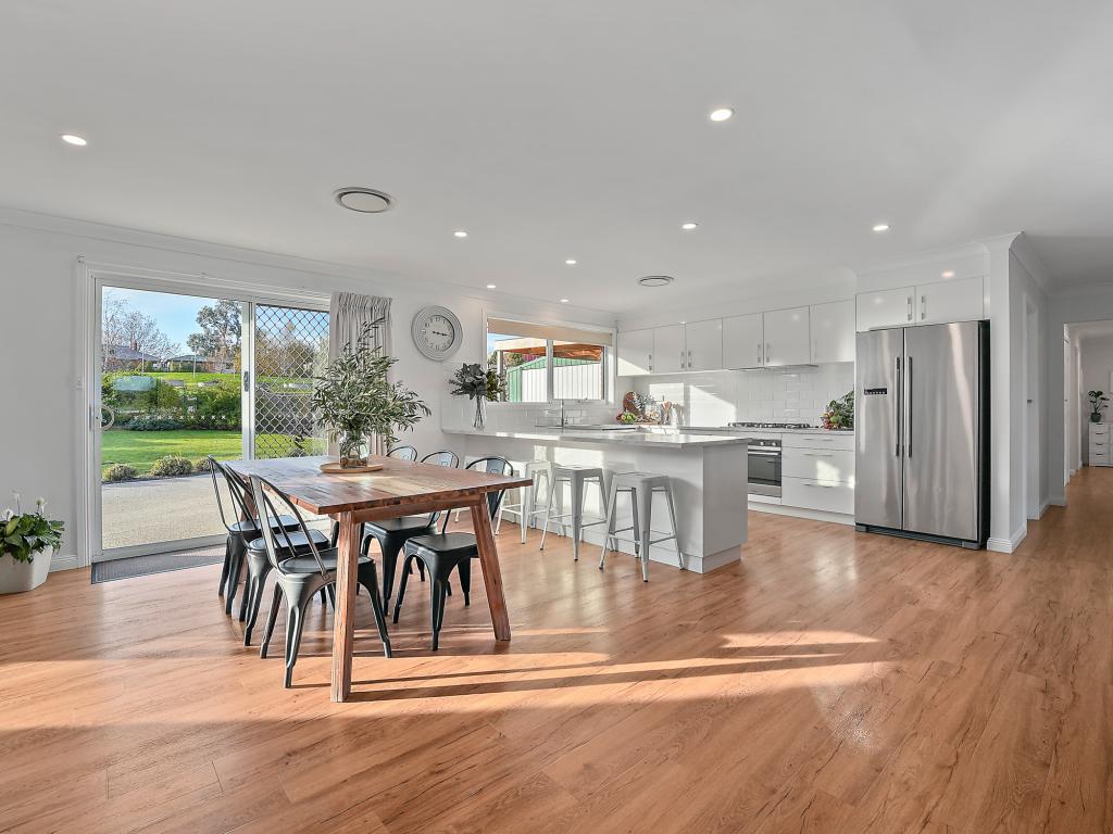 13 King St, Campbell Town, TAS 7210