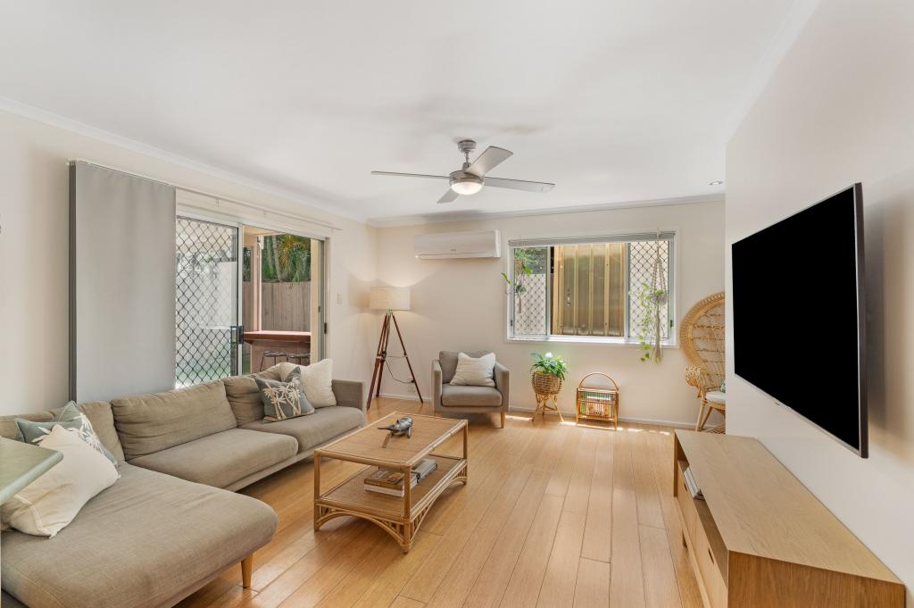 2/61 Sunshine Pde, Miami, QLD 4220