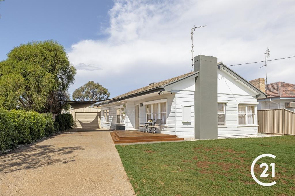 7 PINE ST, ECHUCA, VIC 3564